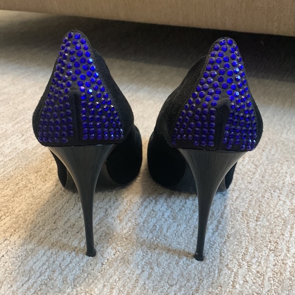 Suede black heals - Picture 3 of 6